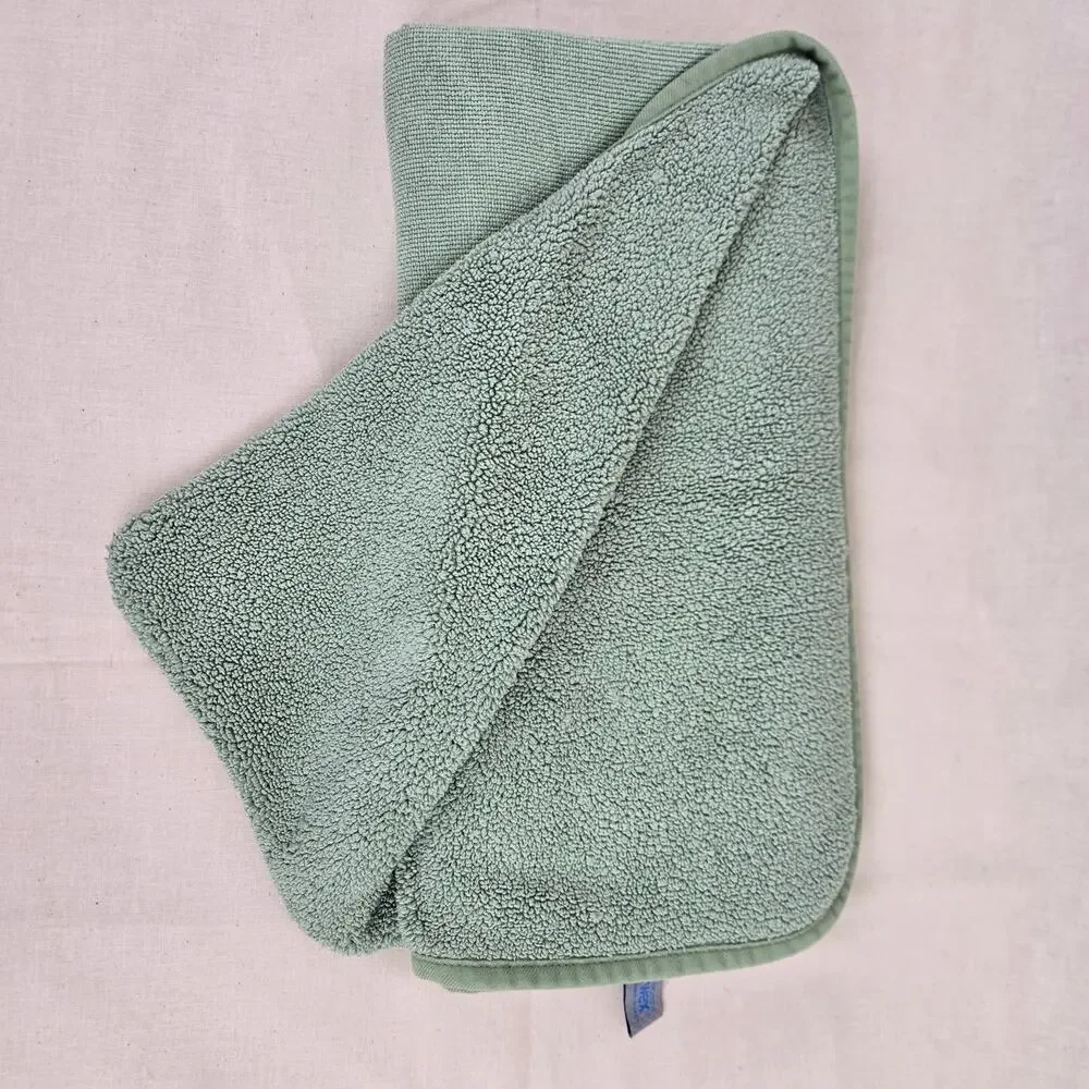 Norwex Kids Hooded Bath Towel Sage Green Woodland Print Microfiber (B)